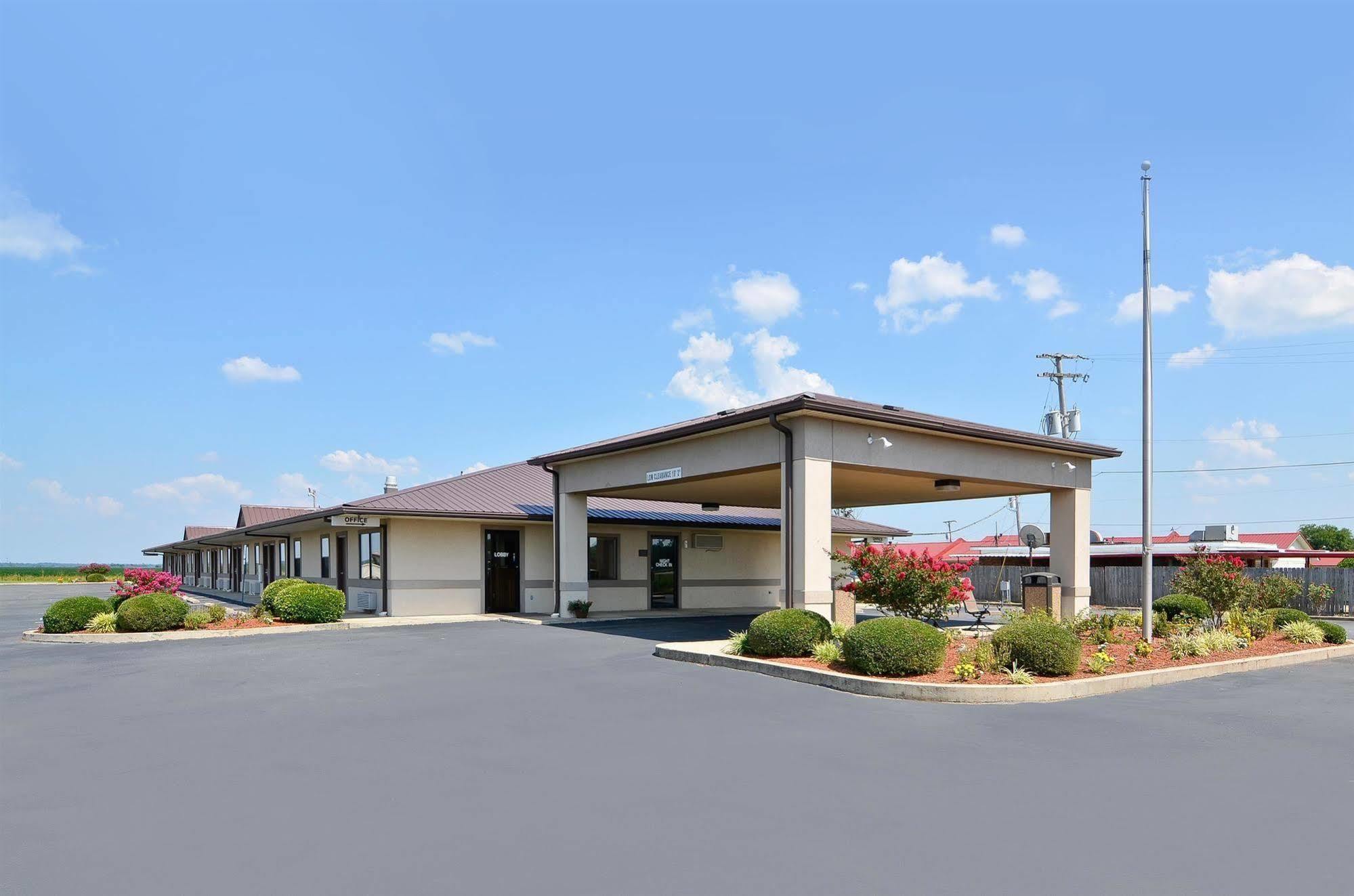 Super 8 By Wyndham Mcgehee McGehee Exterior foto